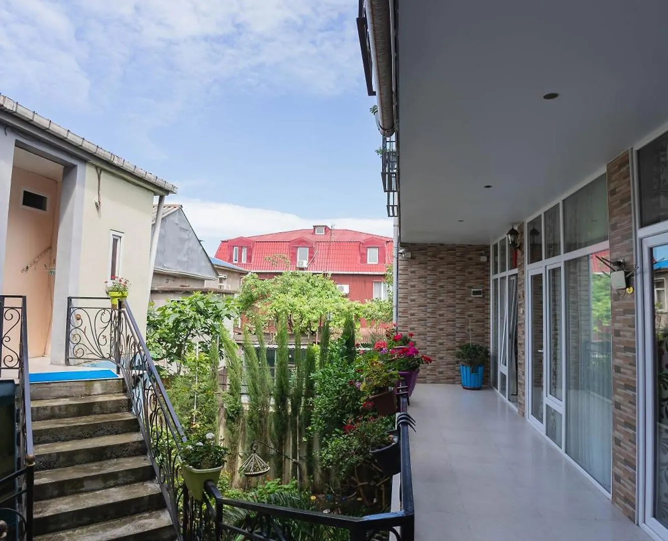 Guest House Ocean Force Batumi